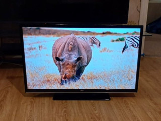 jvc-smart-led-hd-tv-with-remote-stand-usa